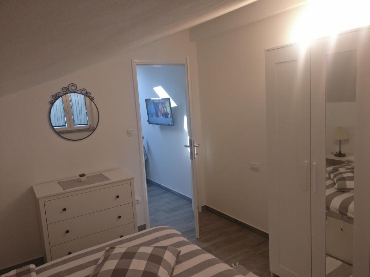 Apartmani Popovic Poreč Eksteriør bilde